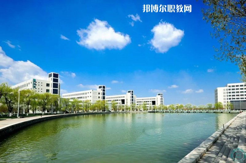 南華縣職業(yè)高級中學2021年報名條件、招生要求、招生對象