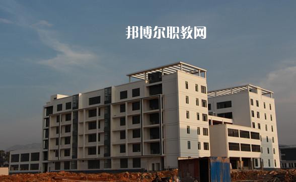 紅河州衛(wèi)生學(xué)校2021年學(xué)費(fèi)、收費(fèi)多少