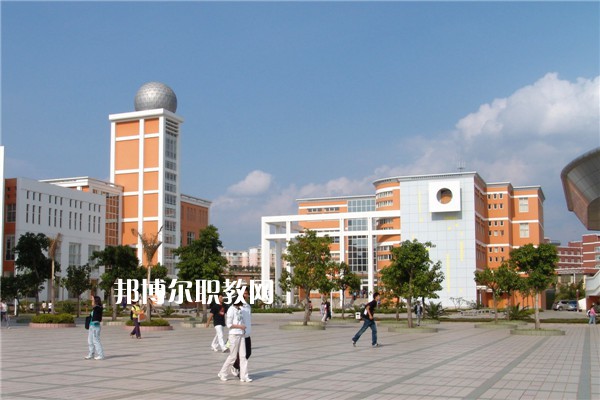 蒙自職業(yè)高級中學2021年報名條件、招生要求、招生對象