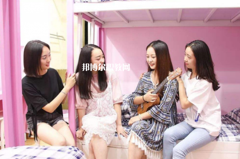 鳳慶縣職業(yè)高級(jí)中學(xué)怎么樣、好不好