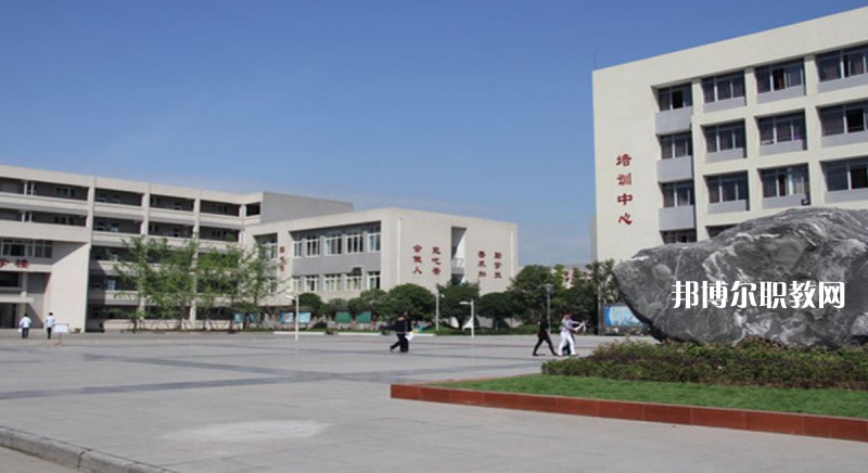 宜良縣職業(yè)高級中學(xué)2021年報(bào)名條件、招生要求、招生對象