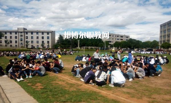 宜良縣職業(yè)高級(jí)中學(xué)2021年學(xué)費(fèi)、收費(fèi)多少