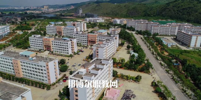 文山農(nóng)業(yè)學(xué)校2021年學(xué)費、收費多少