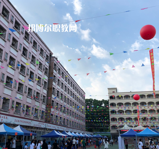 廣東創(chuàng)業(yè)工貿(mào)技工學(xué)校怎么樣、好不好