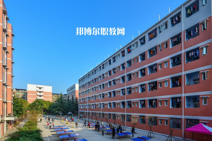 秦皇島市燕?？萍悸殬I(yè)學(xué)校2022年報(bào)名條件、招生要求、招生對(duì)象