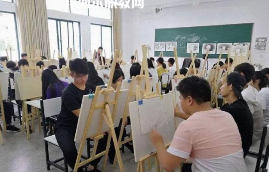 榆中縣職業(yè)教育中心2022年學費、收費多少