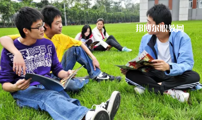 陜西創(chuàng)新工程技術(shù)學(xué)校2022年報(bào)名條件、招生要求、招生對象