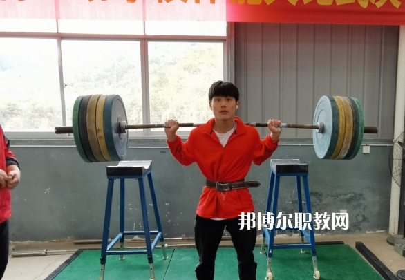 貴州體育運(yùn)動(dòng)學(xué)校2022年收費(fèi)、學(xué)費(fèi)多少