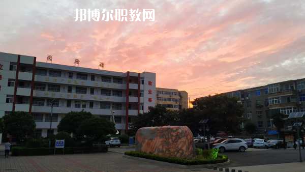 重慶巫山師范學(xué)校2022年報(bào)名條件、招生要求、招生對(duì)象 