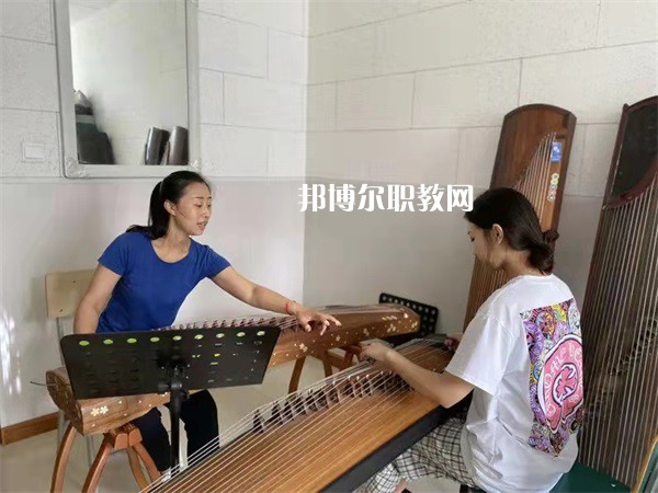 唐山藝術(shù)學(xué)校2022年報(bào)名條件、招生要求、招生對(duì)象