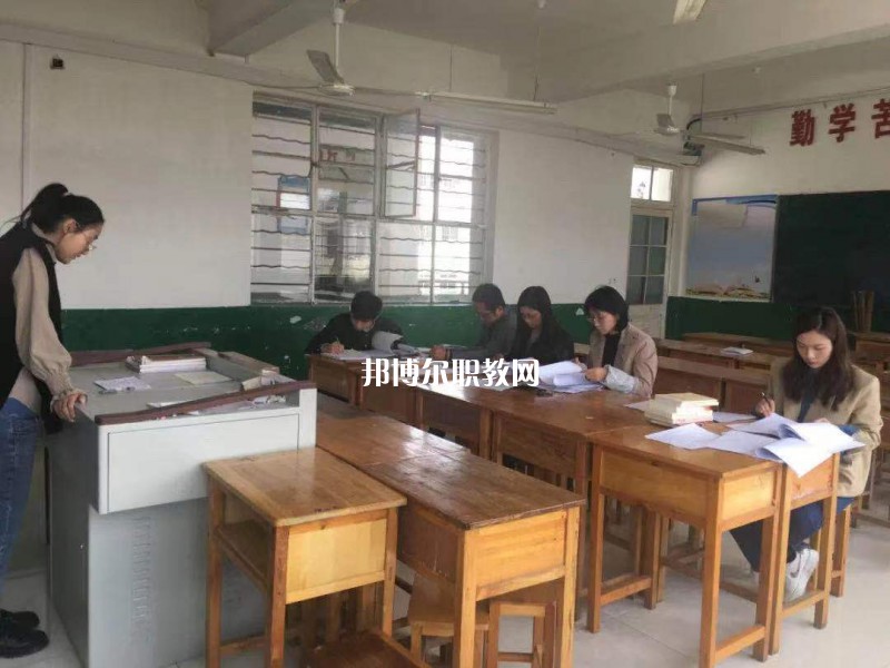 江蘇睢寧中等專(zhuān)業(yè)學(xué)校2022年報(bào)名條件、招生要求、招生對(duì)象