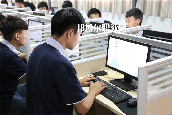 石家莊財經(jīng)商貿(mào)學(xué)校2022年報名條件、招生要求、招生對象