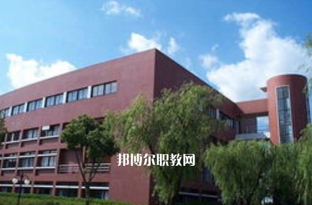 畢節(jié)市第一技工學(xué)校2022年報名條件、招生要求、招生對象