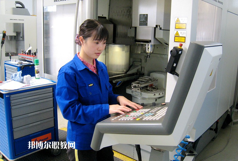石家莊新世紀(jì)中等專業(yè)學(xué)校2022年報名條件、招生要求、招生對象