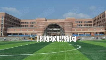 遵義航天工業(yè)學(xué)校2022年學(xué)費(fèi)、收費(fèi)多少