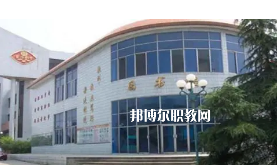 陽旅游職業(yè)學(xué)校2022年報名條件、招生要求、招生對象