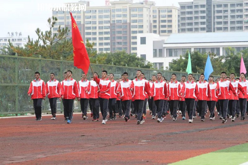 平?jīng)鰴C(jī)電工程學(xué)校2022年學(xué)費(fèi)、收費(fèi)多少