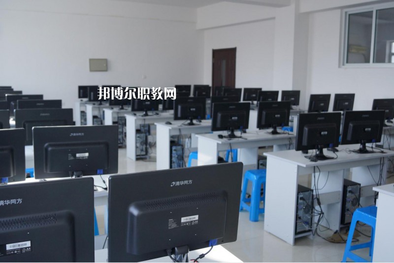 秦皇島燕成中等專(zhuān)業(yè)學(xué)校2022年招生辦聯(lián)系電話