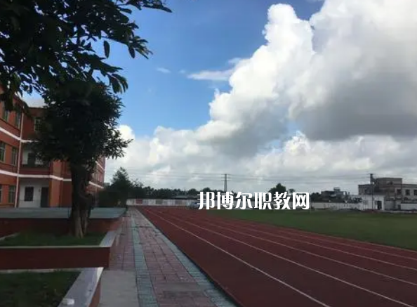 德陽中德工業(yè)技術(shù)學(xué)校怎么樣，好不好