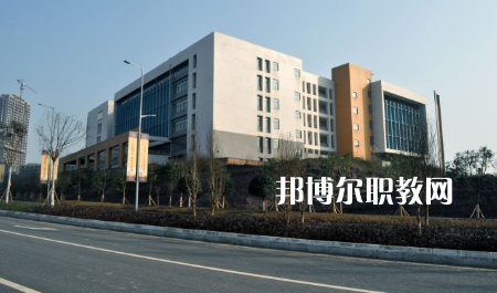 重慶建材技工學(xué)校2022年報(bào)名條件、招生要求、招生對象