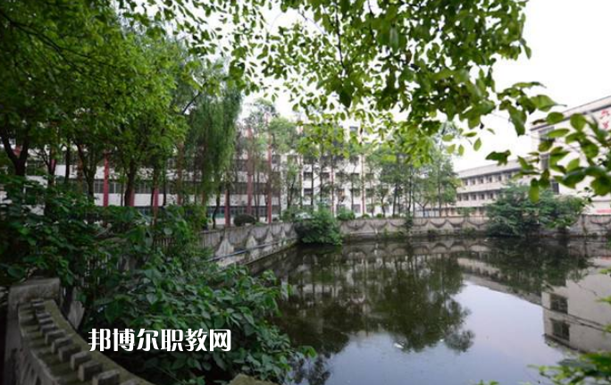四川瀘縣建筑職業(yè)中專學(xué)校2022年學(xué)費(fèi)、收費(fèi)多少