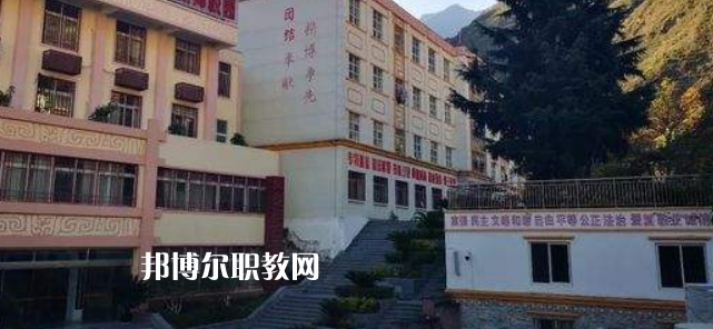 威州民族師范學(xué)校2022年報(bào)名條件、招生要求、招生對(duì)象