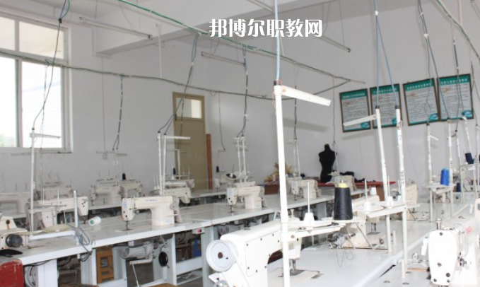 貞豐縣職業(yè)技術(shù)學(xué)校2022年報(bào)名條件、招生要求、招生對(duì)象