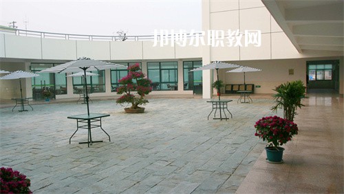 鎮(zhèn)江高等職業(yè)技術(shù)學(xué)校2022年報名條件、招生要求、招生對象