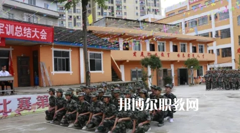黔東南州工業(yè)學(xué)校2022年學(xué)費(fèi)、收費(fèi)多少