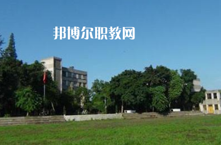 瀘州職業(yè)技術(shù)學(xué)校2022年報名條件、招生要求、招生對象