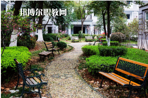 南京財(cái)經(jīng)高等職業(yè)技術(shù)學(xué)校2022年報(bào)名條件、招生要求、招生對象