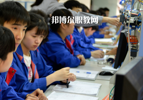 儀征技師學(xué)院2022年報名條件、招生要求、招生對象