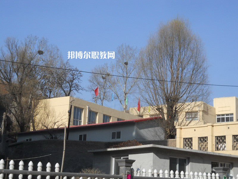 承德通達中等專業(yè)學(xué)校2022年報名條件、招生要求、招生對象