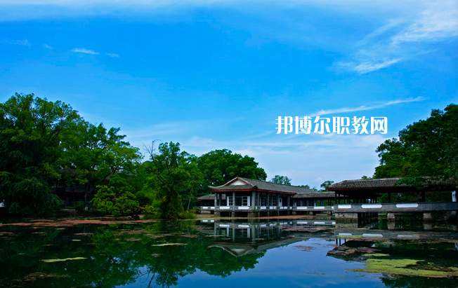廣西桂林農(nóng)業(yè)學(xué)校2022年報(bào)名條件、招生要求、招生對(duì)象
