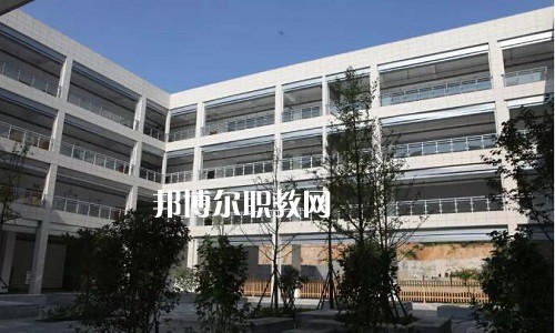 黃山旅游管理學(xué)校2022年報名條件、招生要求、招生對象