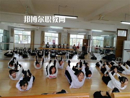 黃山炎培職業(yè)學校2022年報名條件、招生要求、招生對象