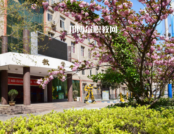 石家莊法商中等專業(yè)學(xué)校2022年報(bào)名條件、招生要求、招生對(duì)象