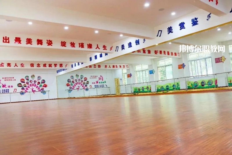 宜賓敘州區(qū)柳嘉職業(yè)技術(shù)學(xué)校2022年報(bào)名條件、招生要求、招生對象