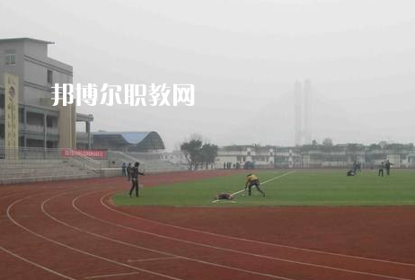 臨滄財貿(mào)學(xué)校2022年學(xué)費、收費多少