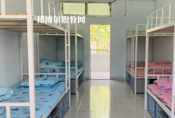 思茅衛(wèi)生學校2022年有哪些專業(yè)