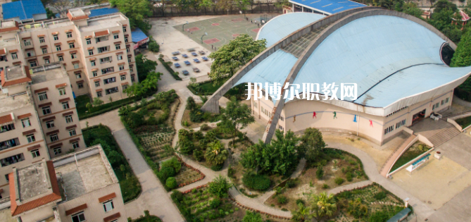 成都中醫(yī)藥大學(xué)附屬醫(yī)院針灸學(xué)校怎么樣、好不好