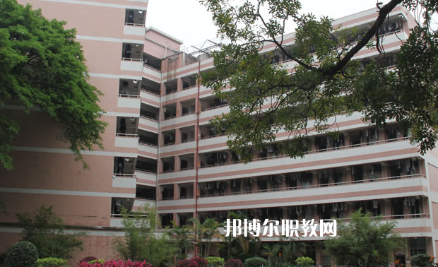 廣州輕工職業(yè)學校2022年學費、收費多少