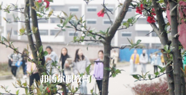 南充工貿(mào)科技職業(yè)學(xué)校2022年報(bào)名條件、招生要求、招生對象