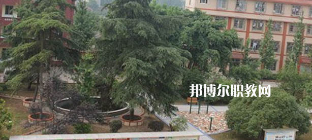 樂山商務(wù)技工學(xué)校怎么樣、好不好