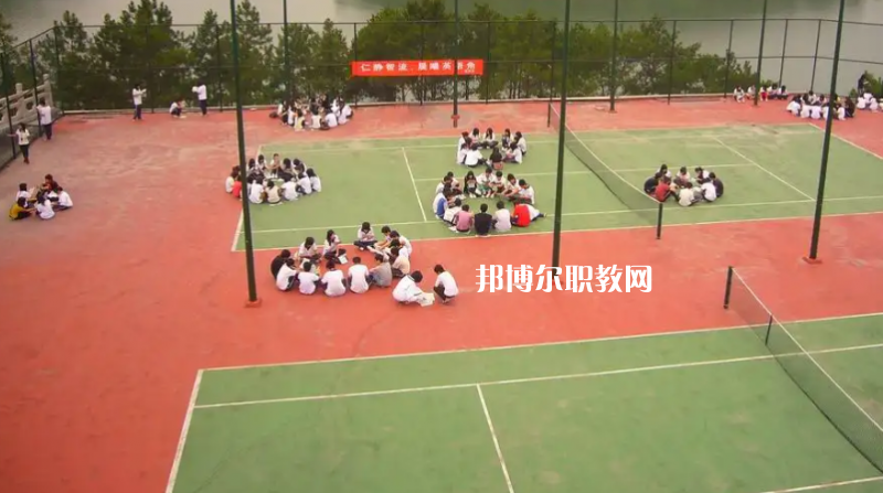 廣東貿(mào)易職業(yè)技術(shù)學(xué)校2022年報名條件、招生要求、招生對象