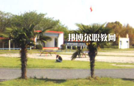 湖北汽車(chē)工業(yè)實(shí)驗(yàn)技工學(xué)校2022年怎么樣、好不好