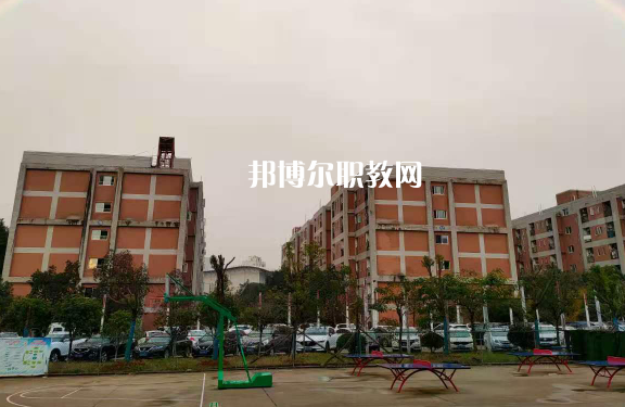 武漢凡谷電子職業(yè)技術學校2022年報名條件、招生要求、招生對象