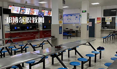 武漢供銷(xiāo)商業(yè)學(xué)校2022年宿舍條件