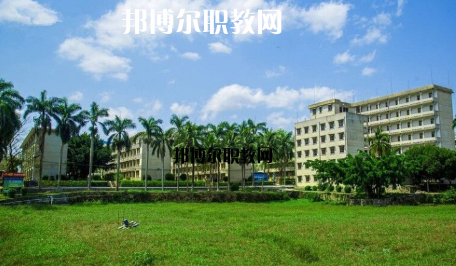 宣恩中等職業(yè)技術學校2022年招生辦聯系電話