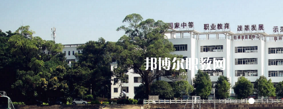 桂林市旅游職業(yè)中等專業(yè)學(xué)校2022年報名條件、招生要求、招生對象